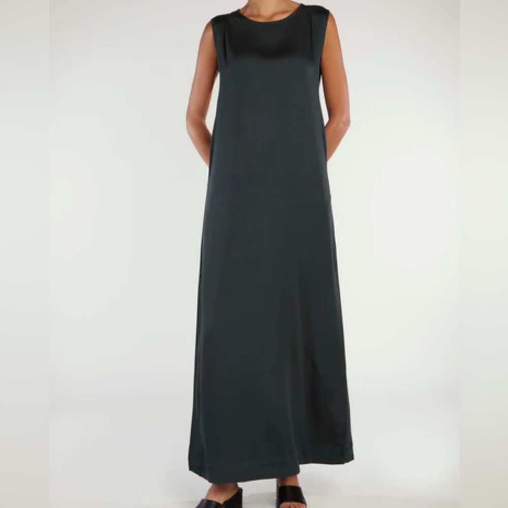 NWT aab full slip Sz M/56